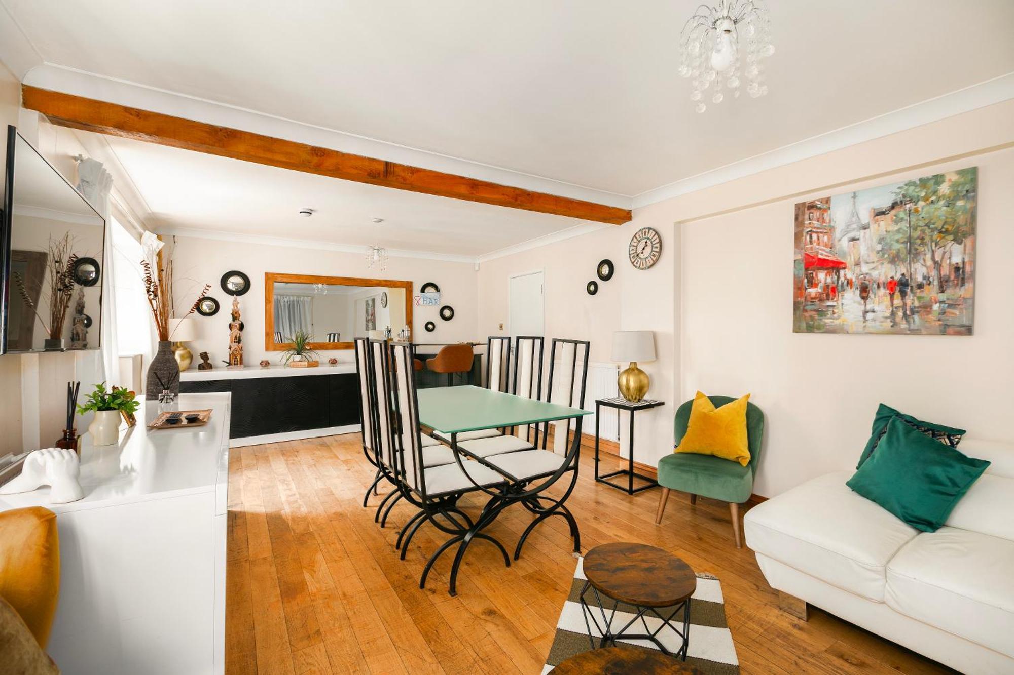 Rural Lodge Stay In Windsor! Hot Tub! Sleeps 20 Bray Zewnętrze zdjęcie