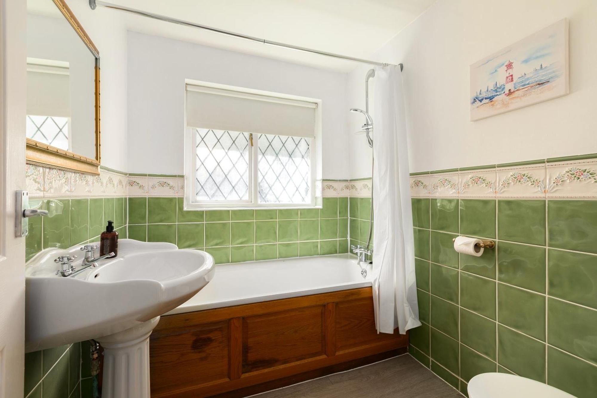 Rural Lodge Stay In Windsor! Hot Tub! Sleeps 20 Bray Zewnętrze zdjęcie