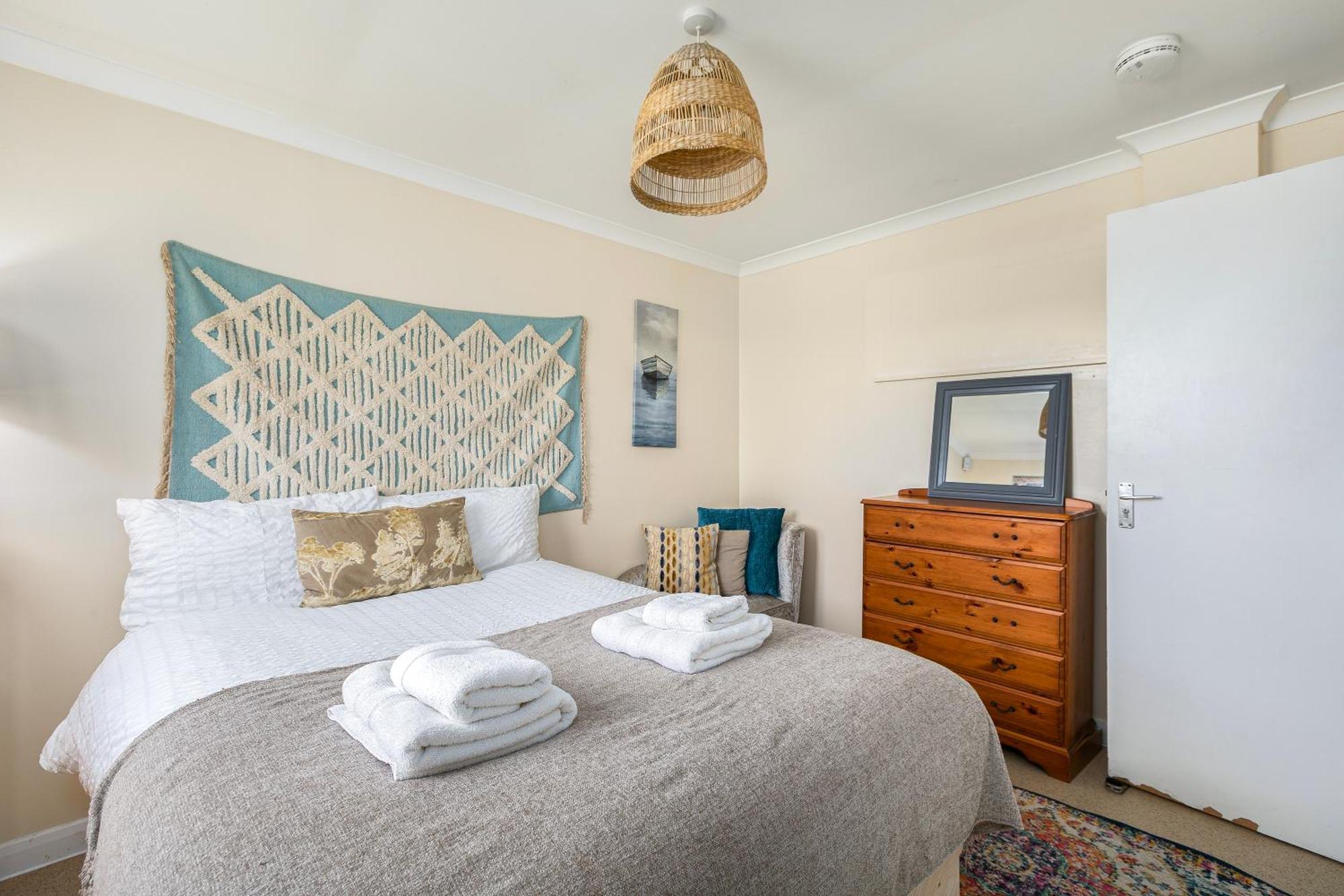 Rural Lodge Stay In Windsor! Hot Tub! Sleeps 20 Bray Zewnętrze zdjęcie