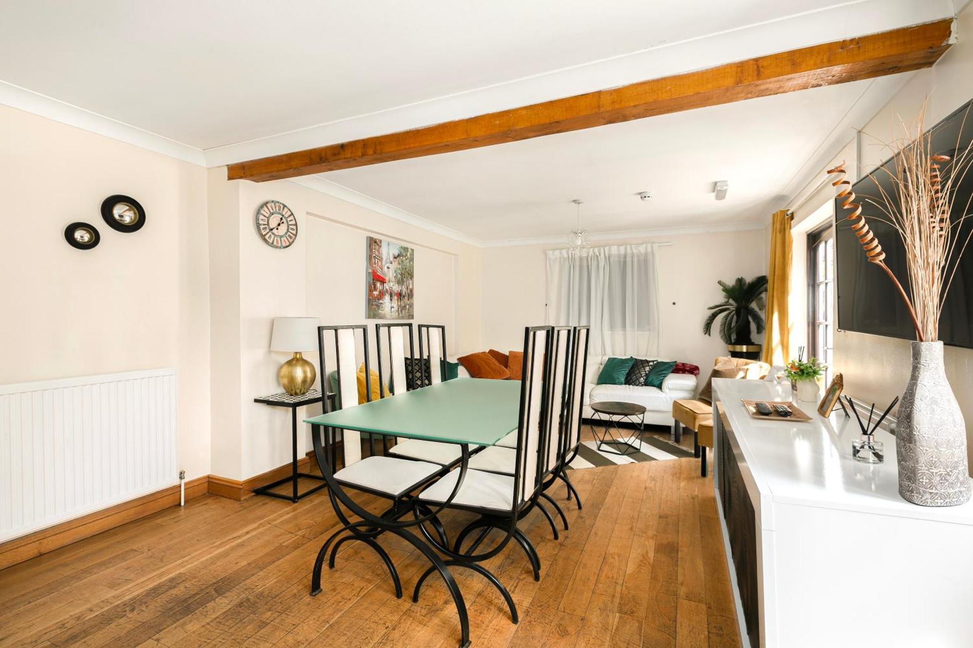 Rural Lodge Stay In Windsor! Hot Tub! Sleeps 20 Bray Zewnętrze zdjęcie